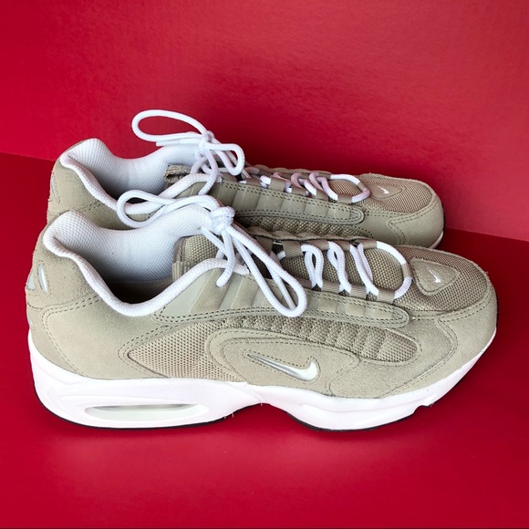 NEW Air Max Triax LE Cobblestone/White CT0171-001 - Picture 2 of 7